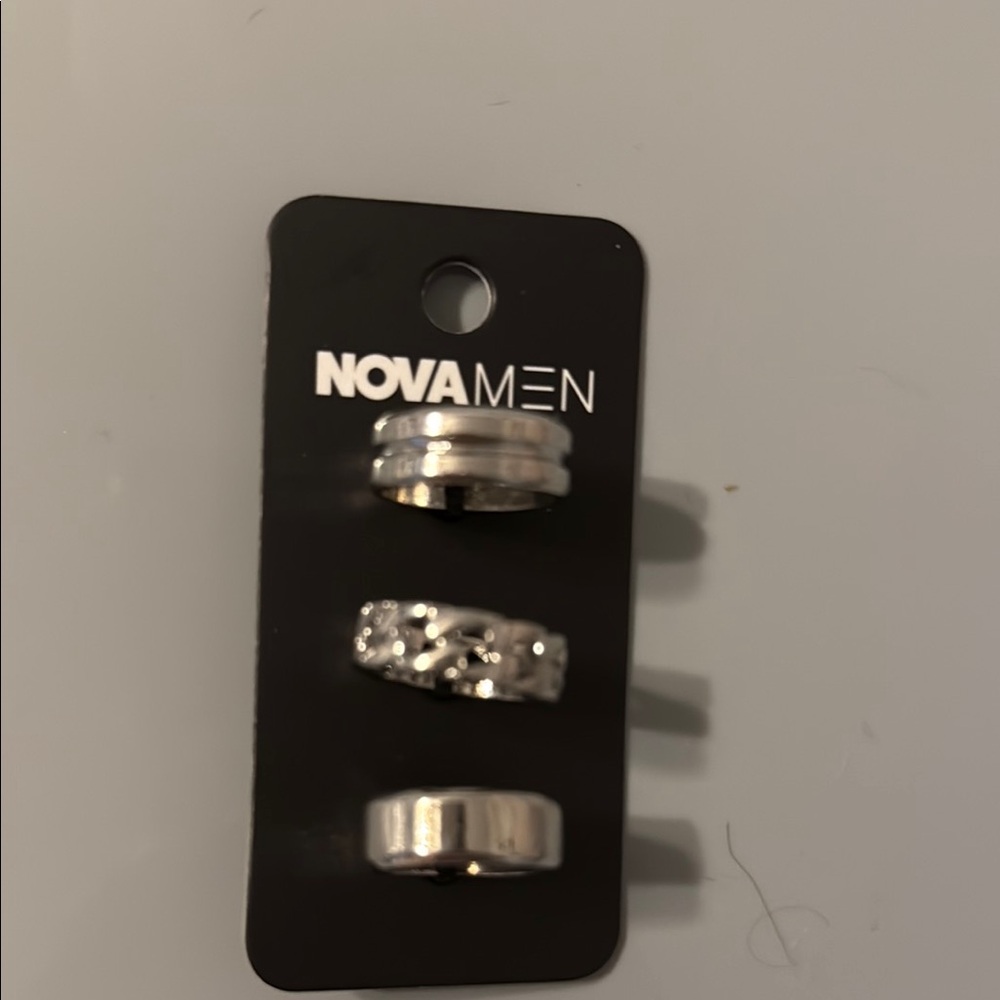 Silver Jewelry Set with Ribbed Crystal and Polished Rings